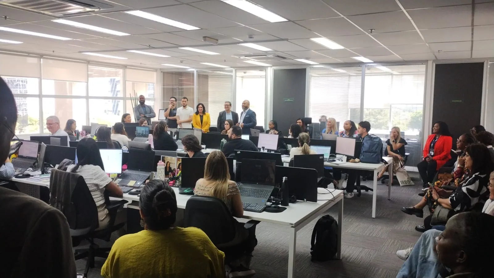 Corporate meeting room prepared by AMTOURS in Brazil